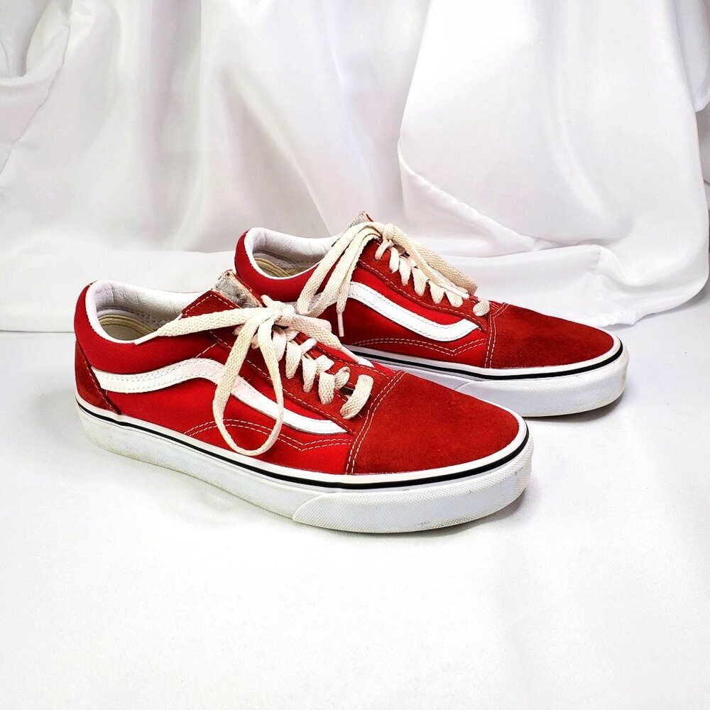 Vans Old Skool Suede Canvas Low-Top Skateboarding Sneakers in Classic Red/White - Picture 4 of 11